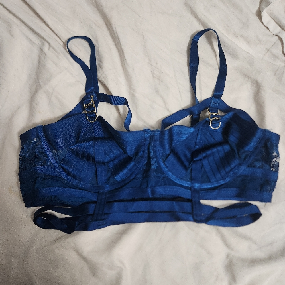 Torrid curve bra